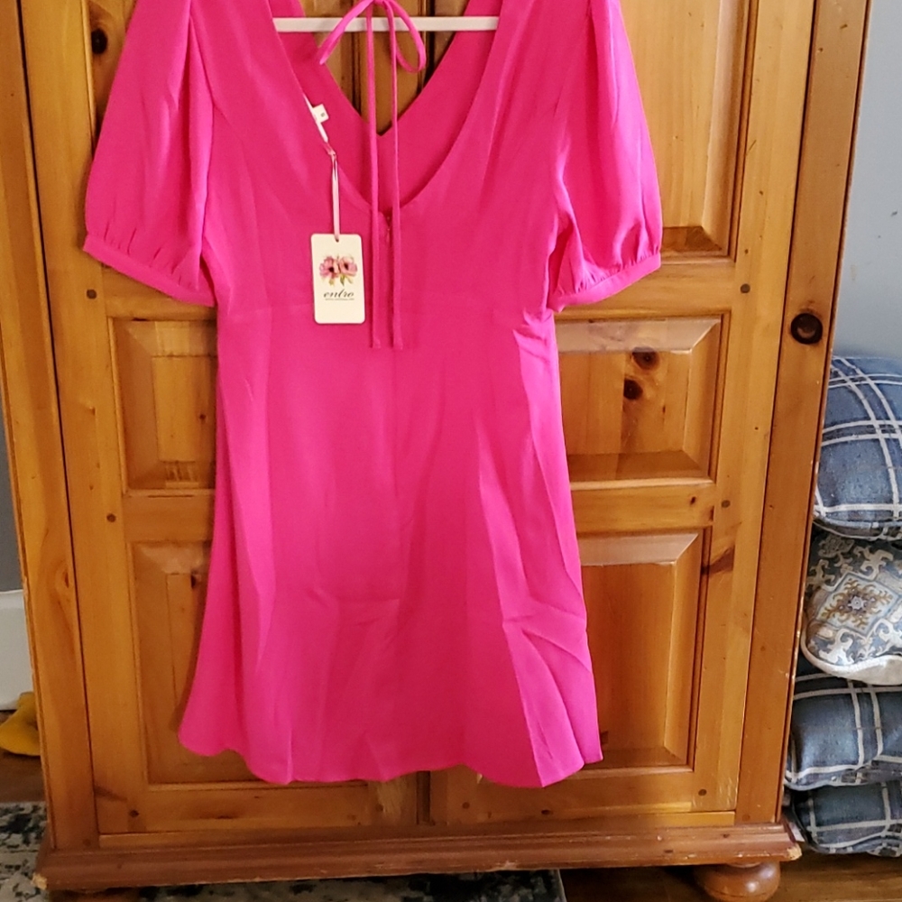 Dress - Picture 3 of 3